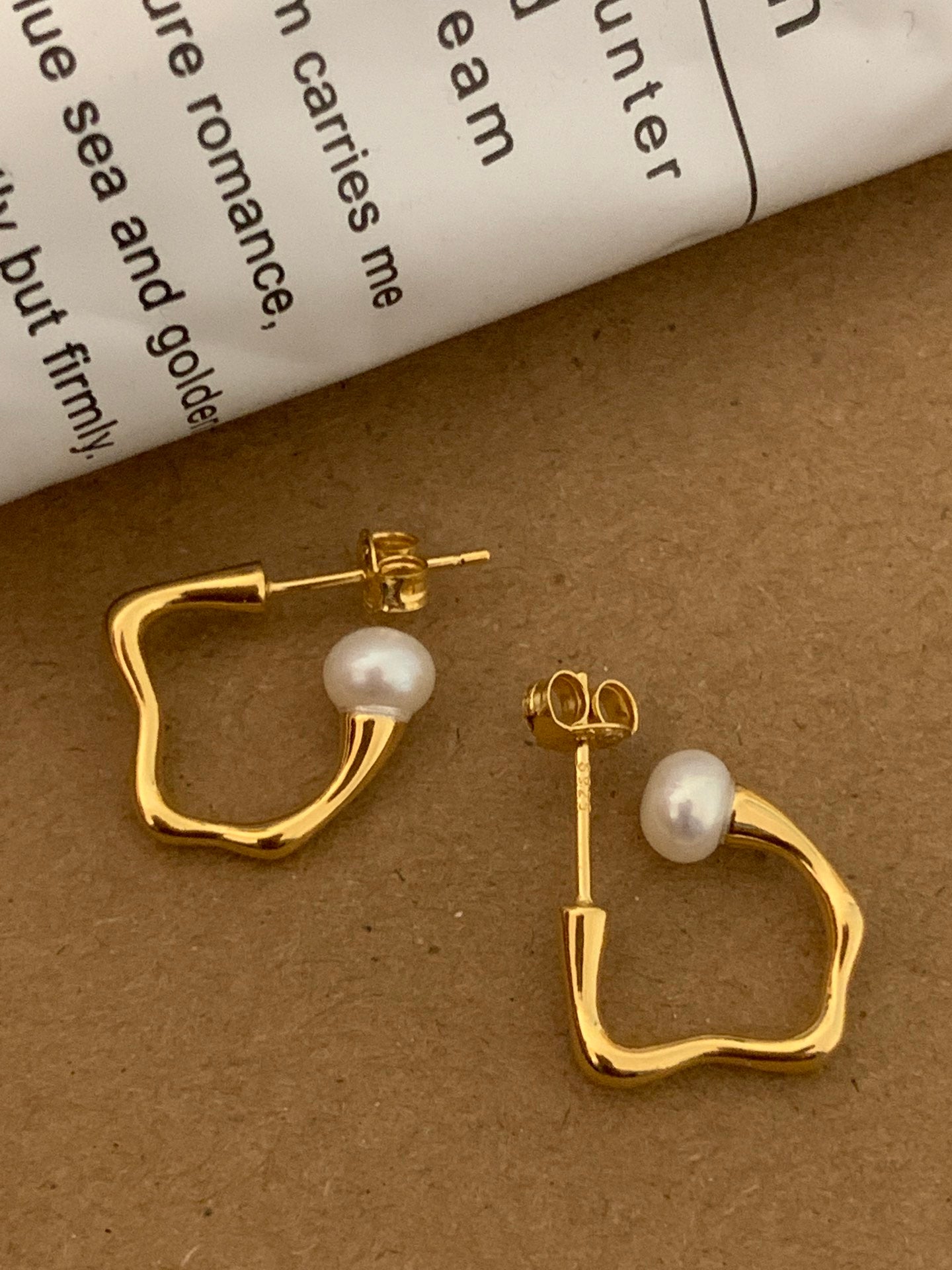 Wave Pearl Earrings