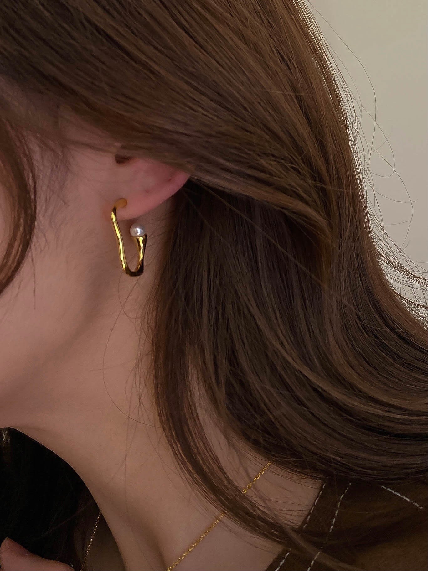 Wave Pearl Earrings