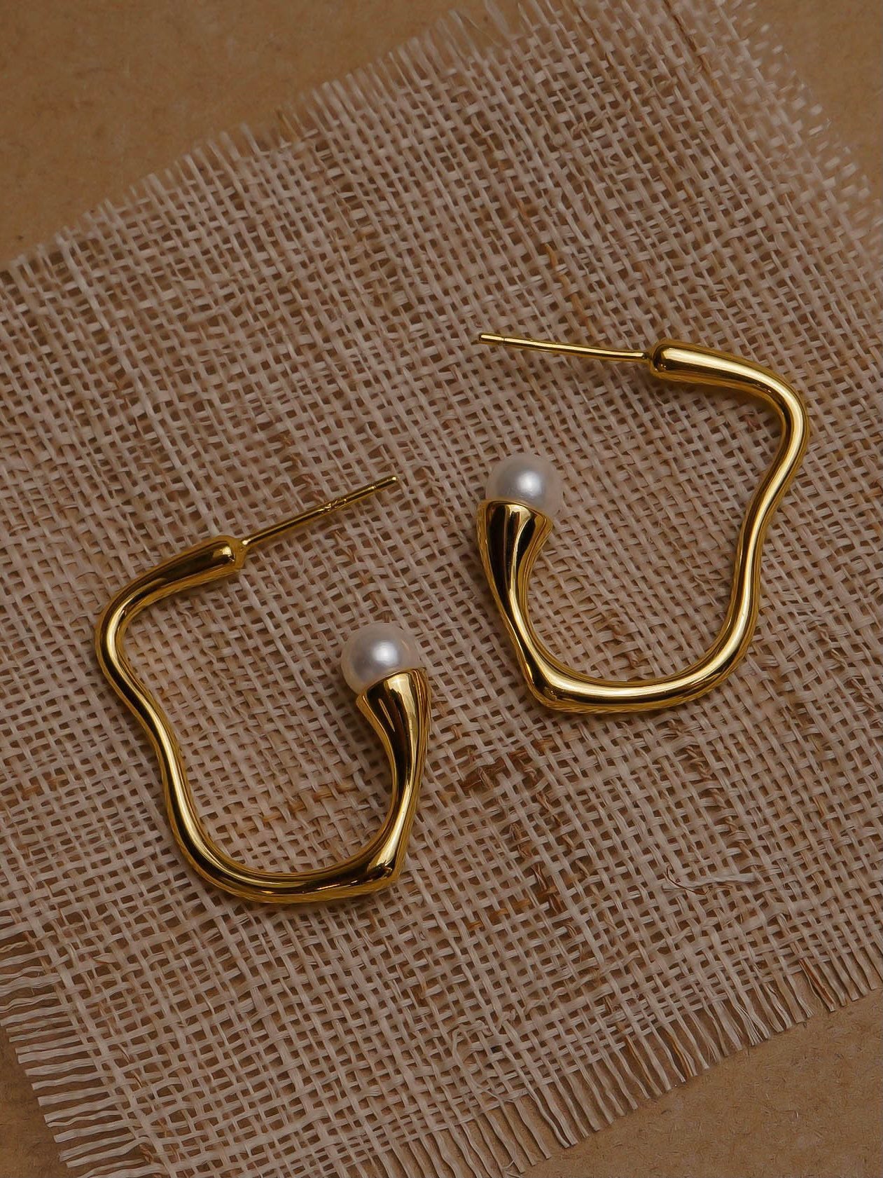 Wave Pearl Earrings