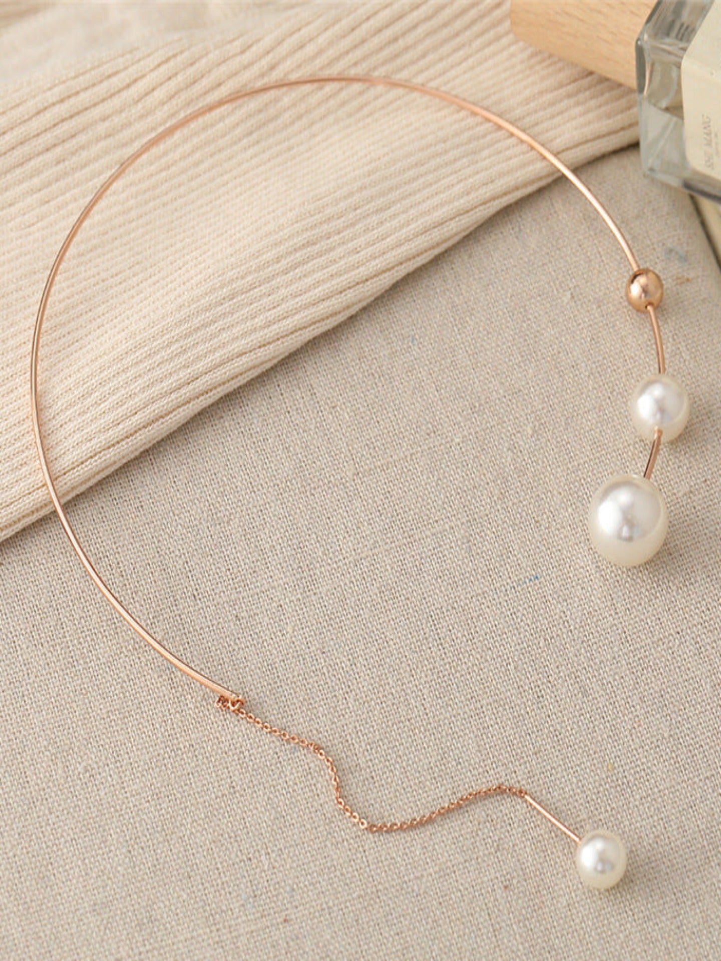 Elegant Imitation Pearl Extended Choker